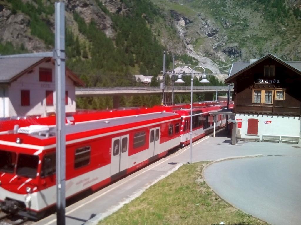 Hotel Klein Matterhorn Randa Exterior foto